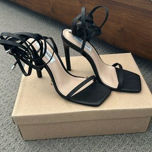 LIKE NEW! Steve Madden Uplift Sandal Heels
